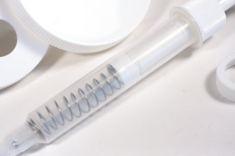 Carlisle DISPENSER PUMP KIT W/STANDARD PUMP & 5 LIDS-WHITE