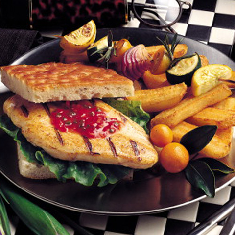 Tyson® CHICKEN PATTIE SAVORY TASTY GLAZE® 3-D SHAPED 4 OZ 10049260928