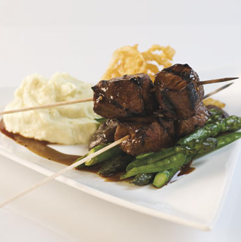 IBP® BEEF STEAK FLAT IRON BONELES USDA CHOICE 5 OZ 10118681208